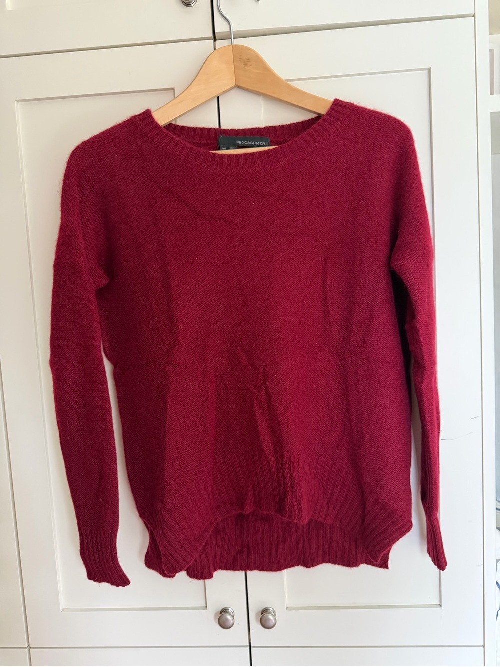 360 Cashmere Women's Scoopneck Sweater in Berry Red